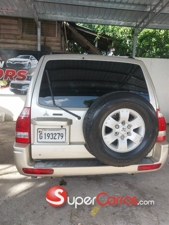 2005 Mitsubishi Motors Montero — foto 8 / 8