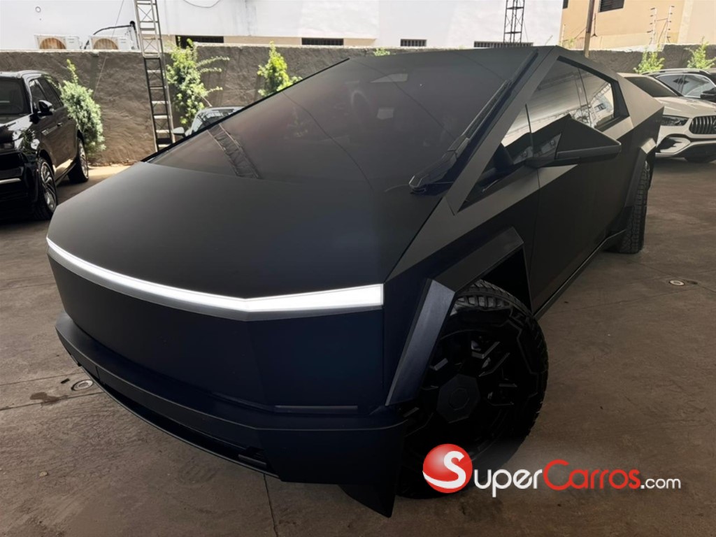 2024 Tesla CyberTruck — foto 11 / 12