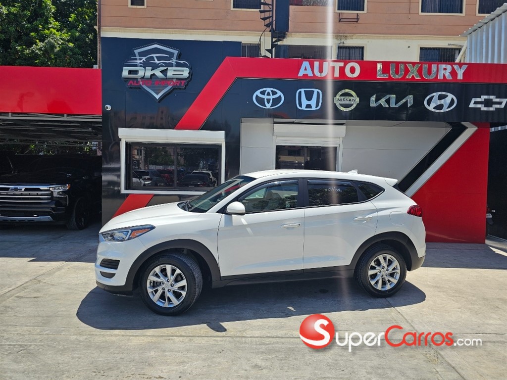 2020 Hyundai Tucson SE