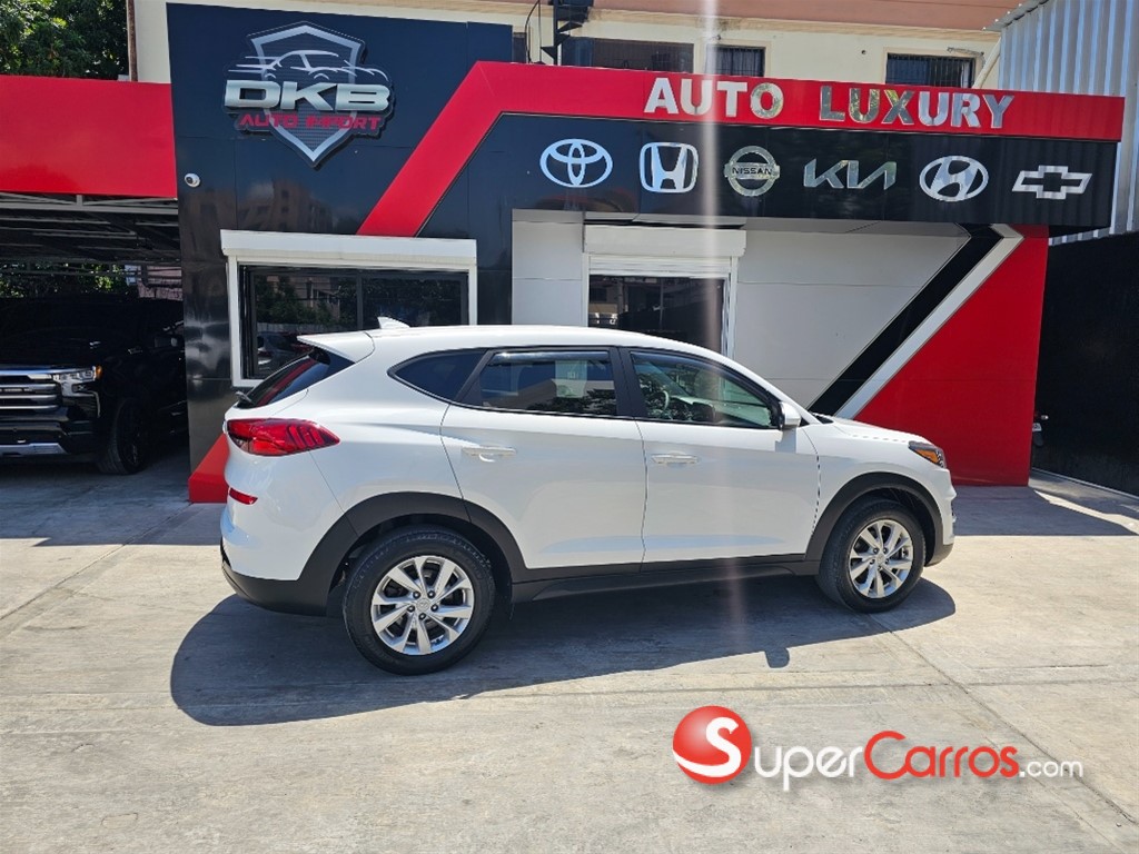 2020 Hyundai Tucson SE — foto 2 / 8