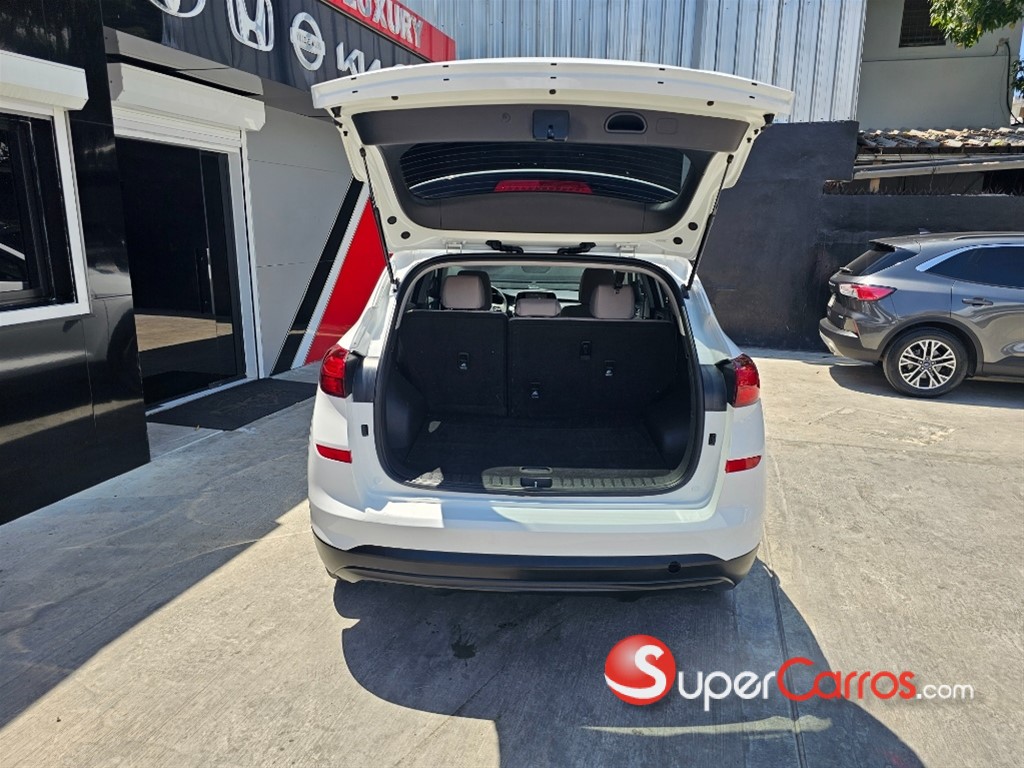 2020 Hyundai Tucson SE — foto 4 / 8