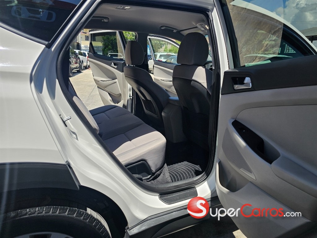 2020 Hyundai Tucson SE — foto 5 / 8