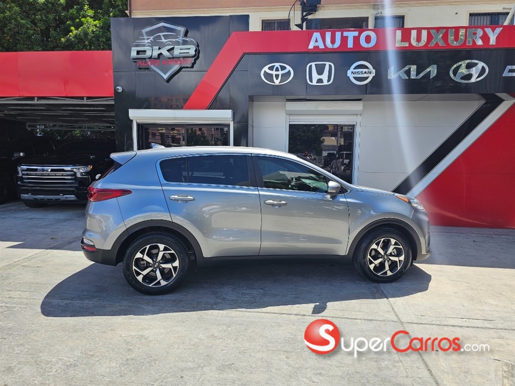 2021 Kia Sportage FE — foto 2 / 8
