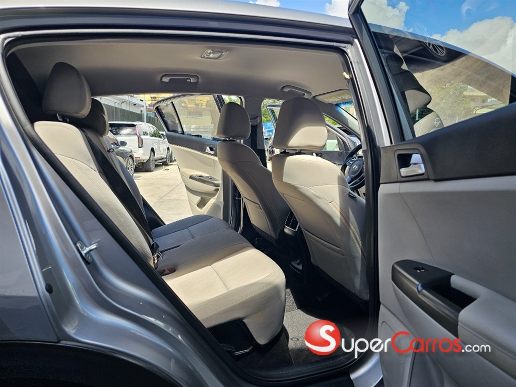 2021 Kia Sportage FE — foto 6 / 8