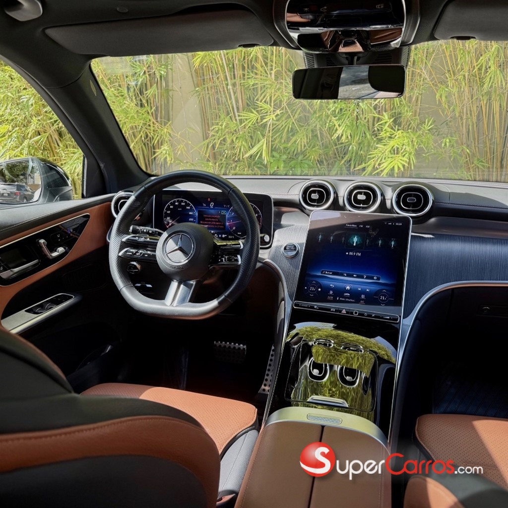 2025 Mercedes-Benz Clase GLC 300 4MATIC — foto 4 / 7