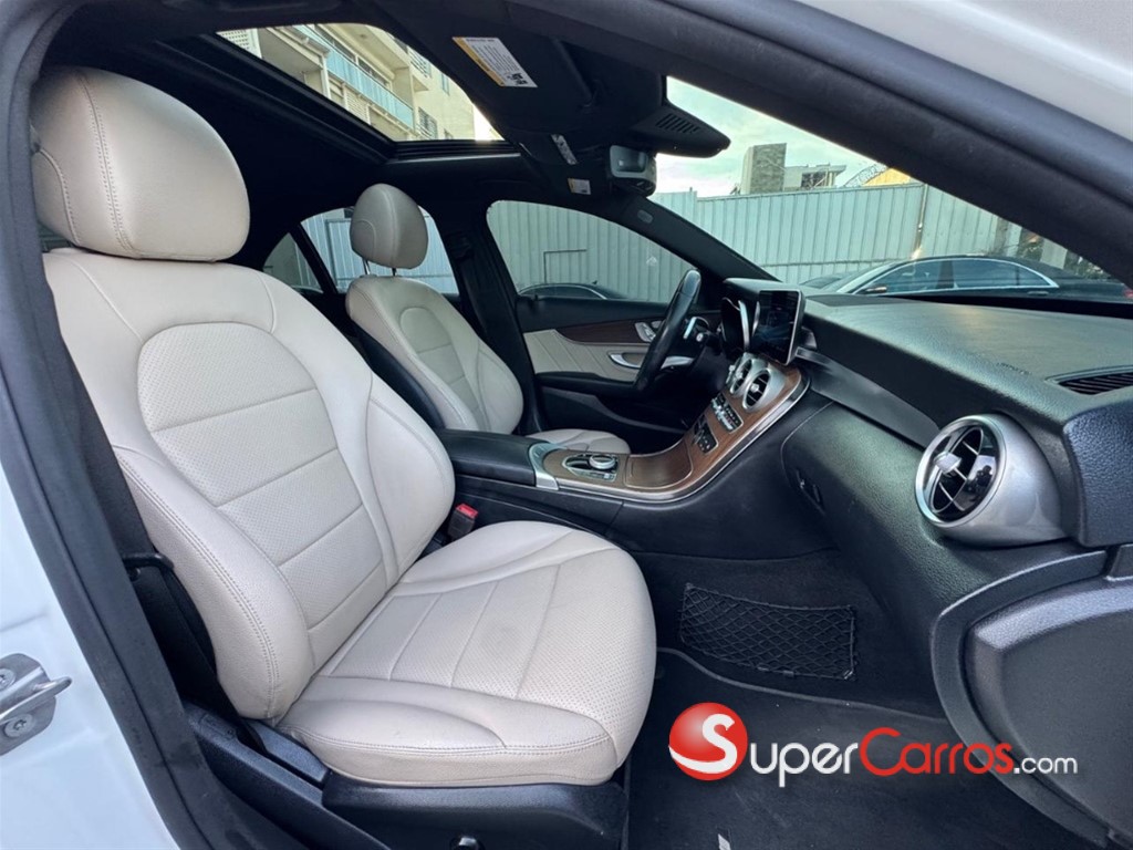 2020 Mercedes-Benz Clase C 300 — foto 9 / 12