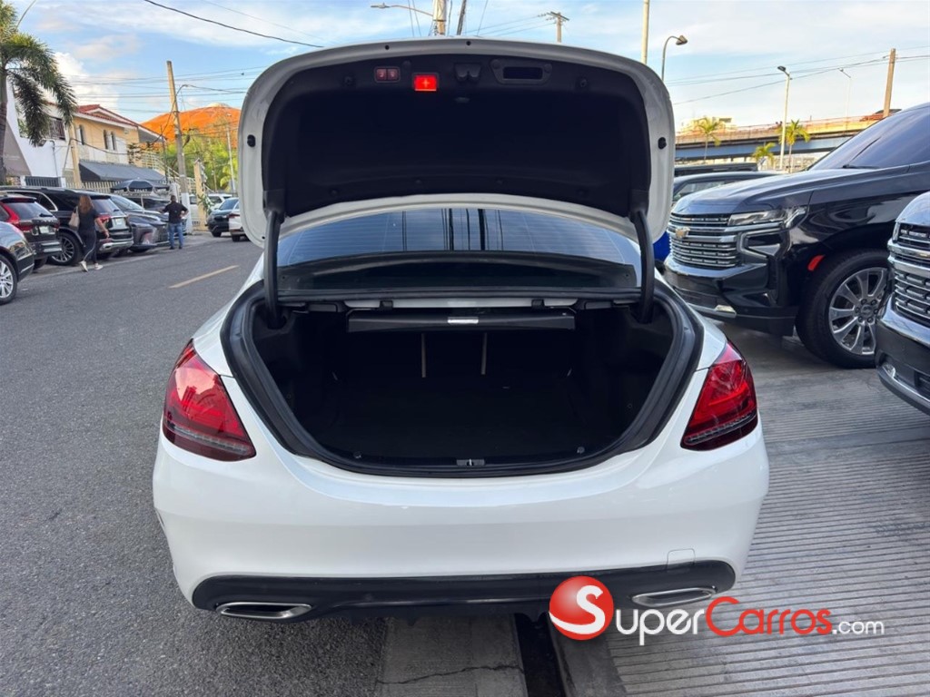 2020 Mercedes-Benz Clase C 300 — foto 12 / 12