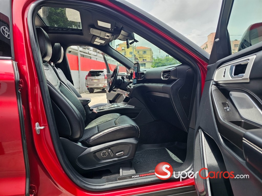 2020 Ford Explorer ST — foto 6 / 9