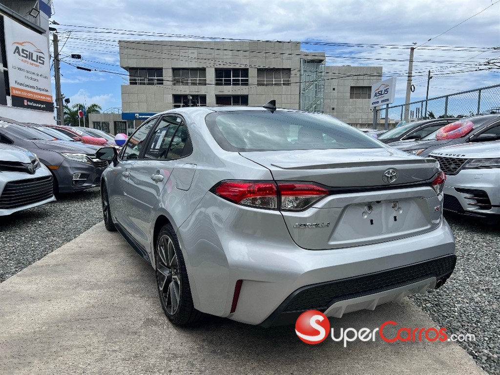 2022 Toyota Corolla SE — foto 4 / 9