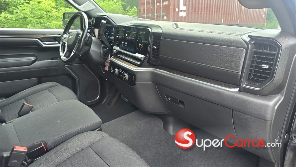 2022 Chevrolet Silverado LTZ — foto 6 / 9