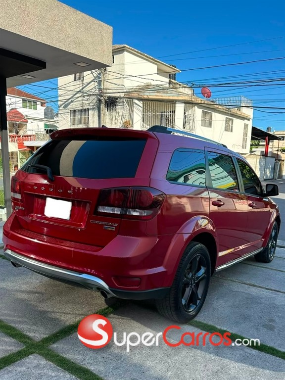 2019 Dodge Journey Crossroad — foto 4 / 8