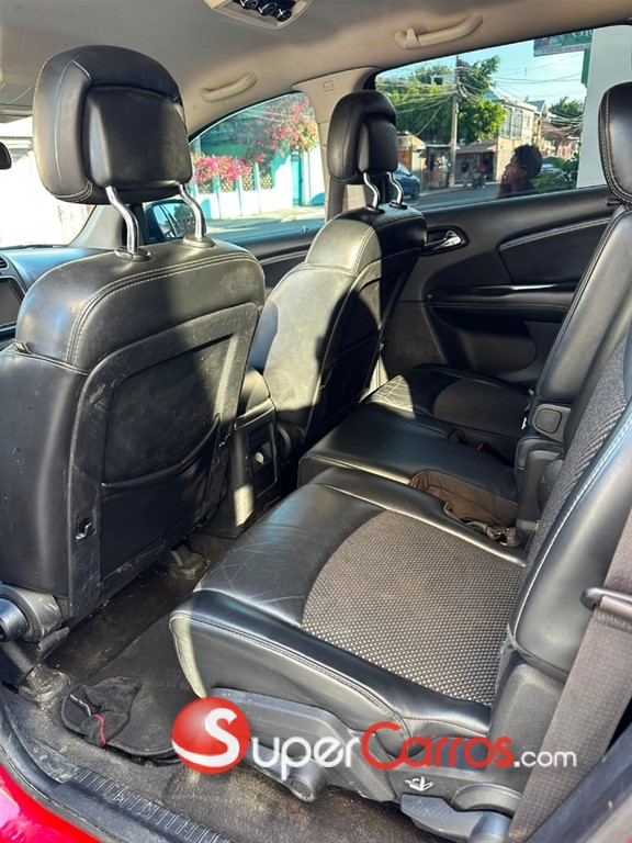2019 Dodge Journey Crossroad — foto 7 / 8