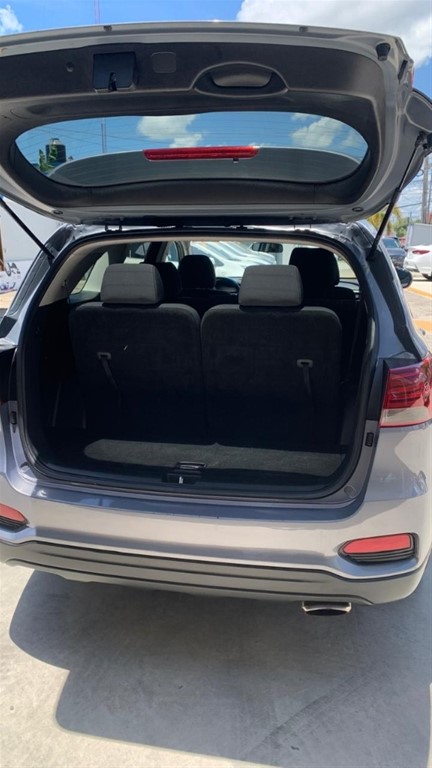 2020 Kia Sorento LX — foto 3 / 7