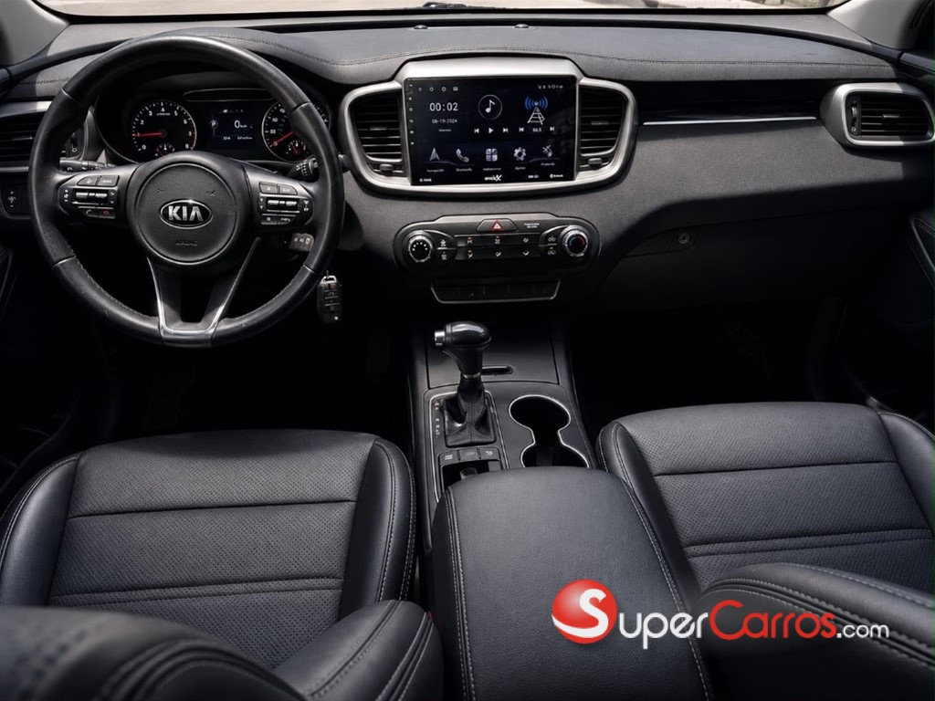 2016 Kia Sorento — foto 10 / 12
