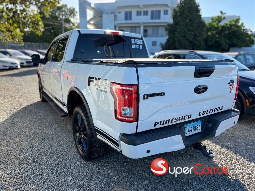 2015 Ford F 150 XLT — foto 7 / 10