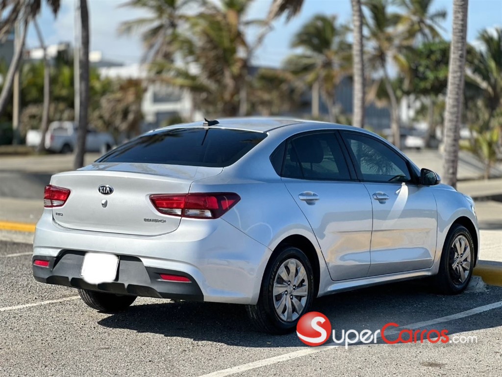 2020 Kia Rio LX — foto 3 / 11