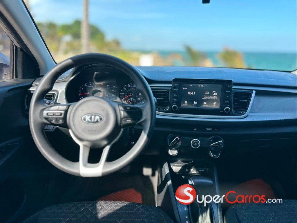 2020 Kia Rio LX — foto 7 / 11