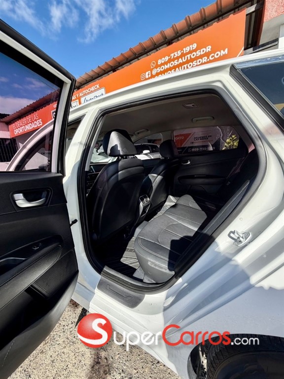 2020 Kia K-5 — foto 6 / 9