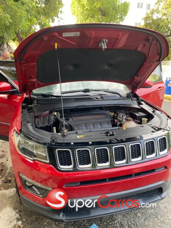 2018 Jeep Compass — foto 2 / 6