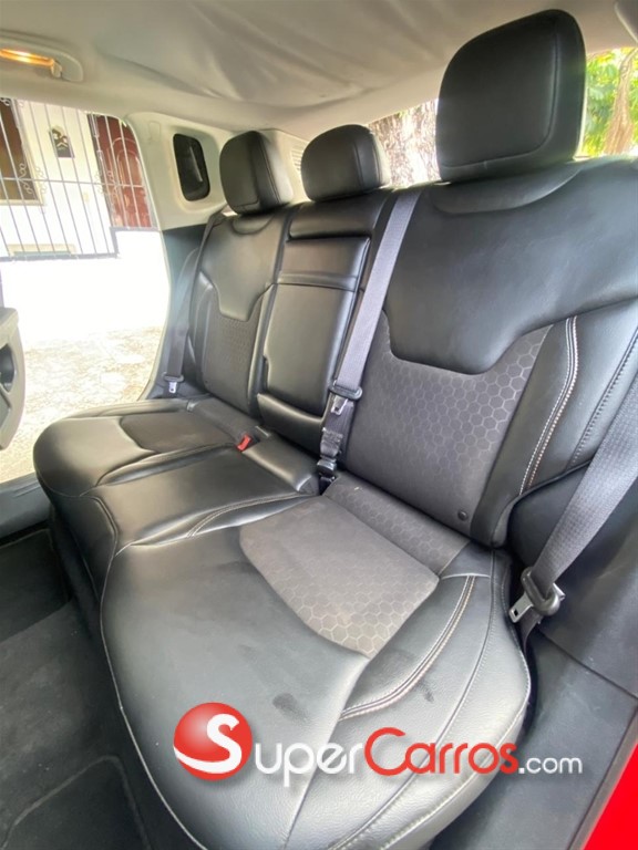 2018 Jeep Compass — foto 5 / 6
