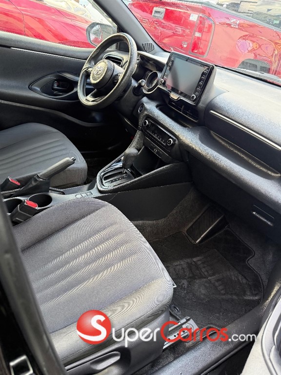 2021 Toyota Yaris — foto 7 / 12