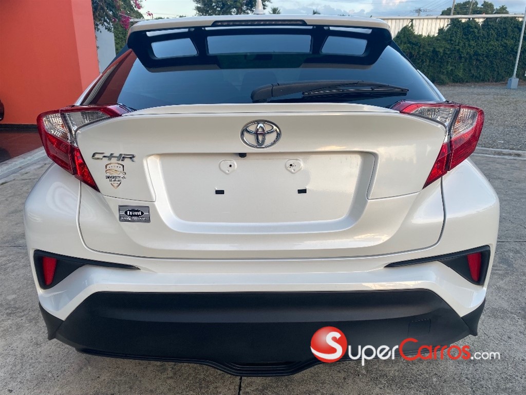 2021 Toyota C-HR — foto 5 / 12