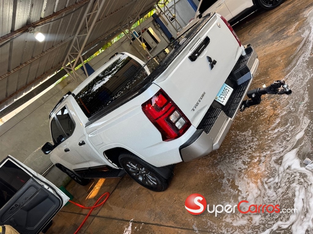 2025 Mitsubishi Motors L 200 Triton — foto 4 / 7