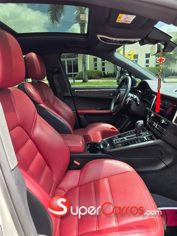 2025 Porsche Macan T — foto 3 / 9