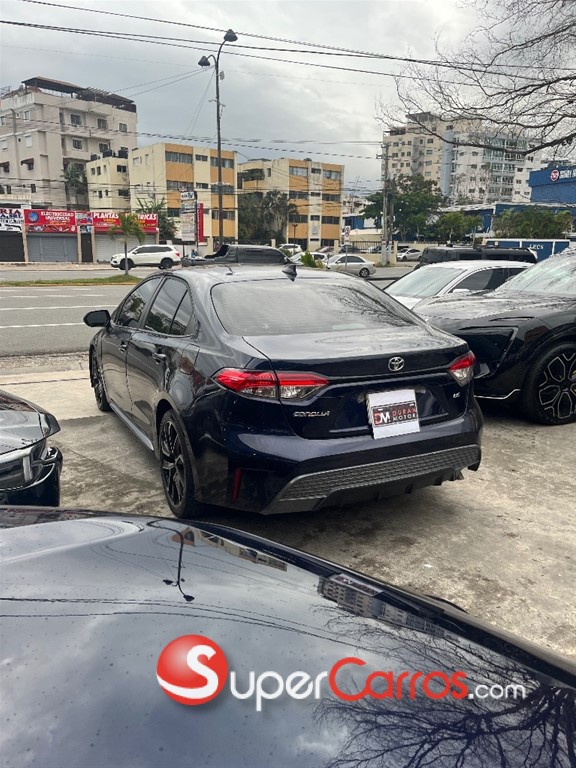 2020 Toyota Corolla LE — foto 6 / 8