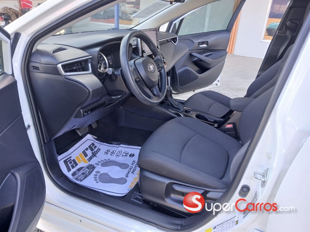 2021 Toyota Corolla LE — foto 8 / 12