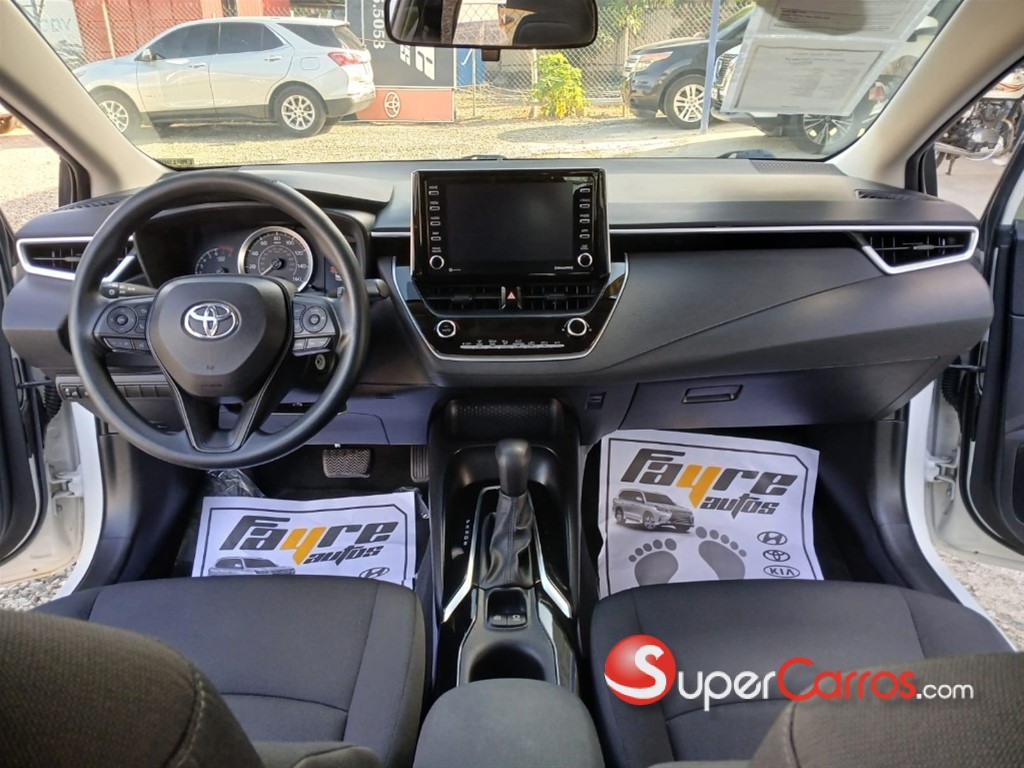 2021 Toyota Corolla LE — foto 9 / 12