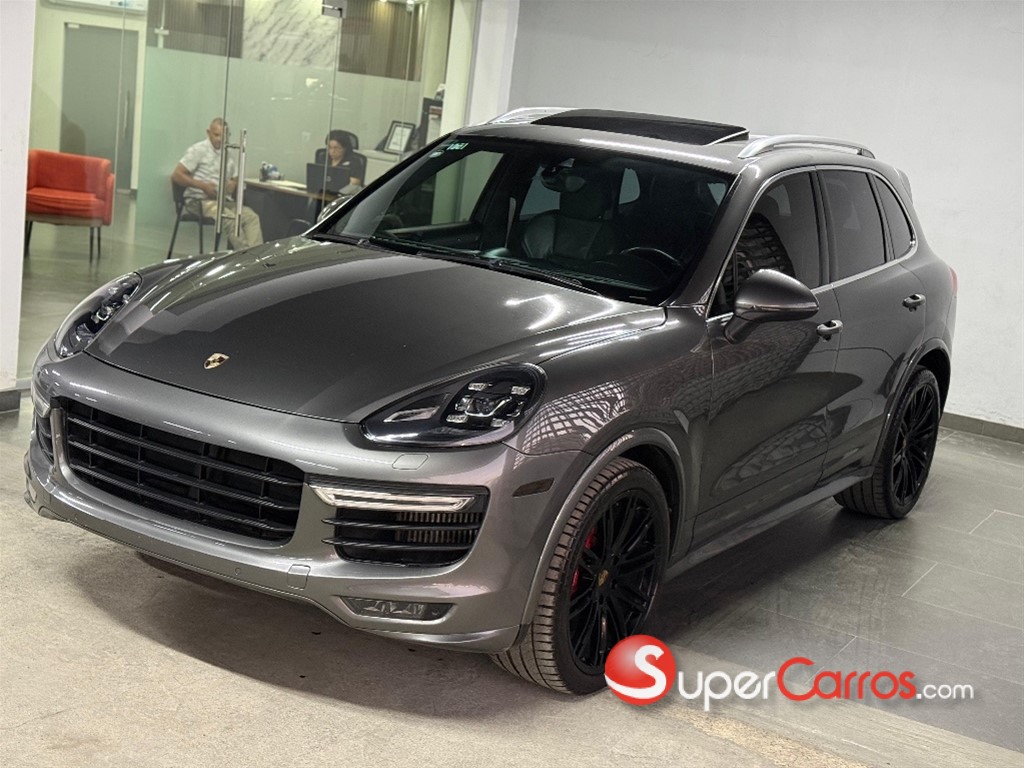 2016 Porsche Cayenne GTS — foto 3 / 12