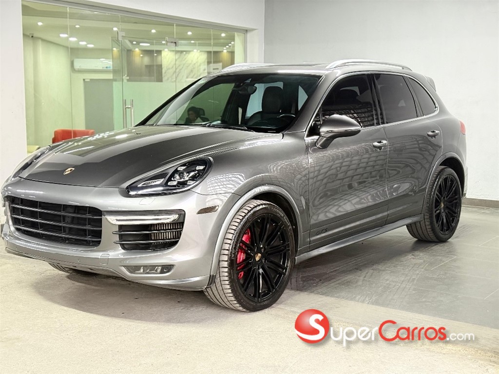 2016 Porsche Cayenne GTS — foto 4 / 12