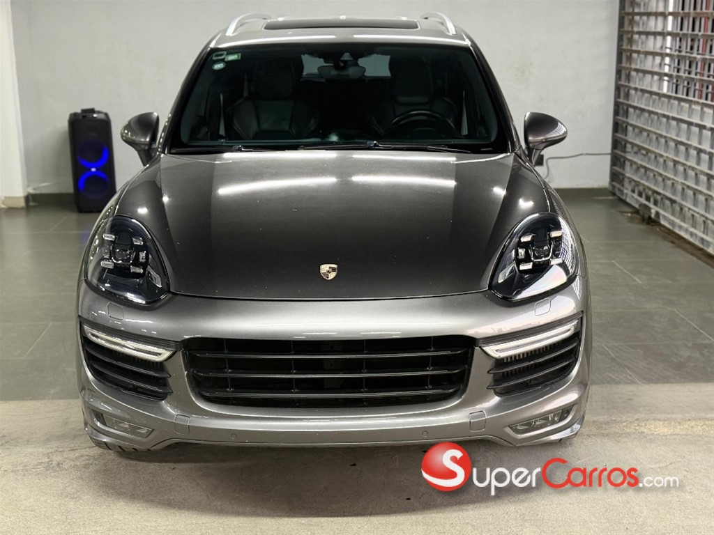 2016 Porsche Cayenne GTS — foto 5 / 12