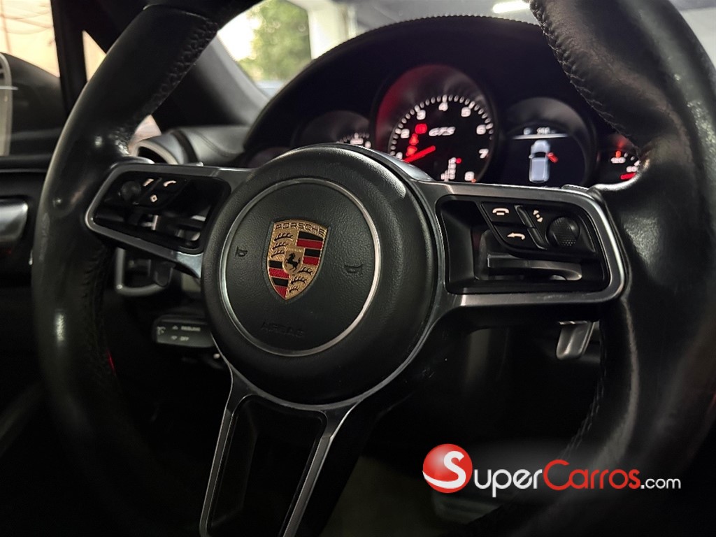 2016 Porsche Cayenne GTS — foto 6 / 12