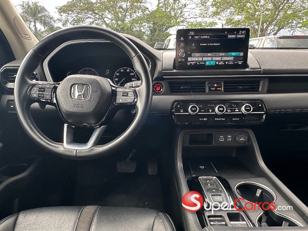 2023 Honda Pilot Touring — foto 9 / 12