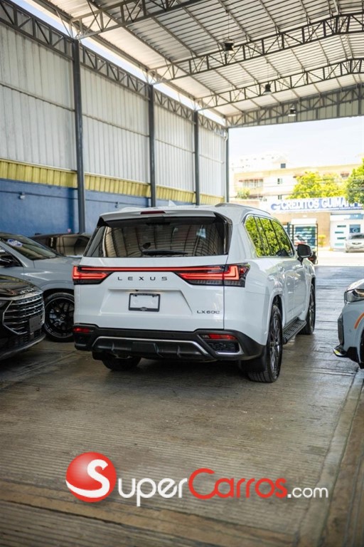 2024 Lexus LX 600 F Sport — foto 6 / 12