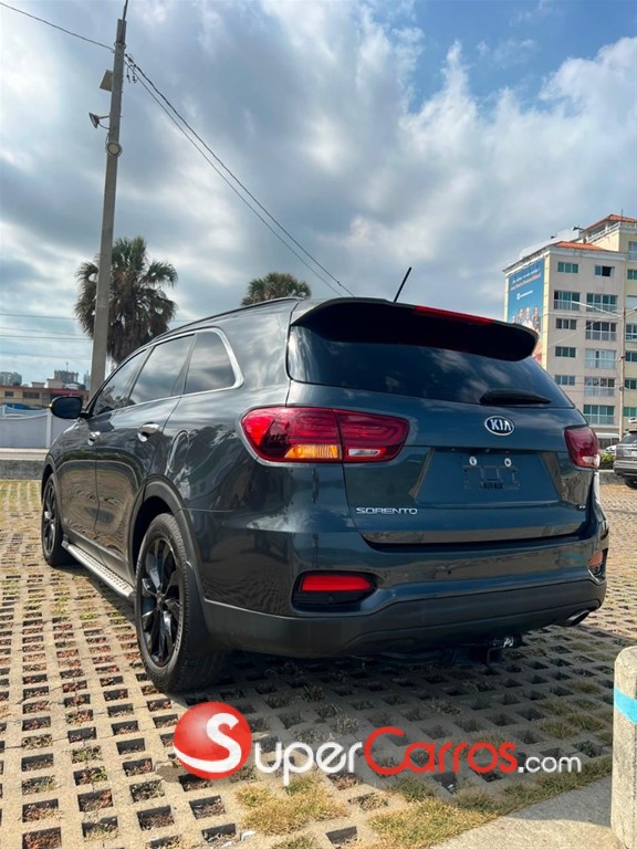 2020 Kia Sorento — foto 3 / 8