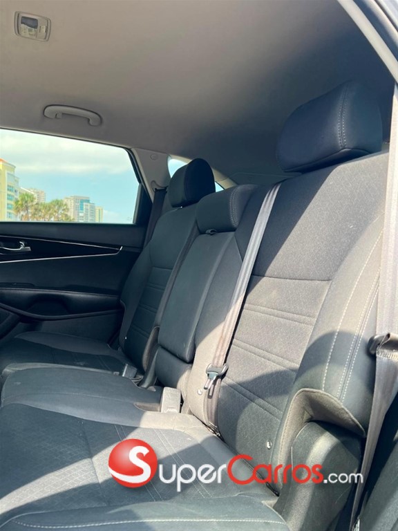 2020 Kia Sorento — foto 8 / 8