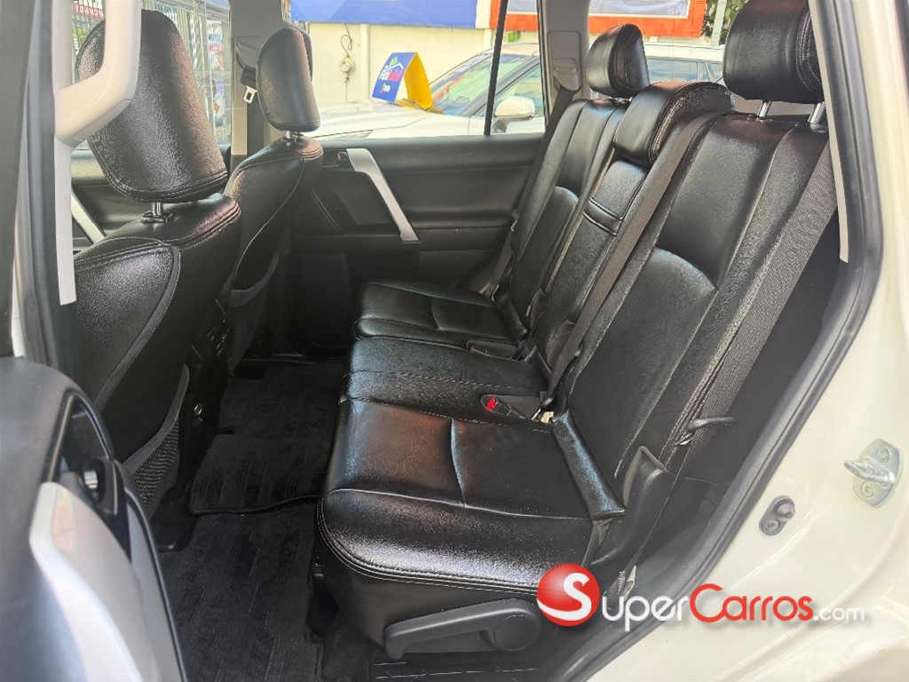 2020 Toyota Land Cruiser Prado TXL — foto 8 / 11
