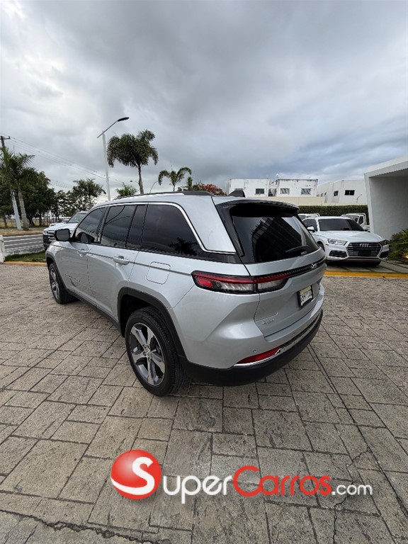 2023 Jeep Grand Cherokee Limited 4x4 — foto 4 / 11