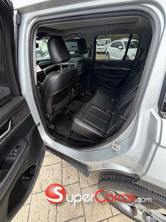 2023 Jeep Grand Cherokee Limited 4x4 — foto 7 / 11