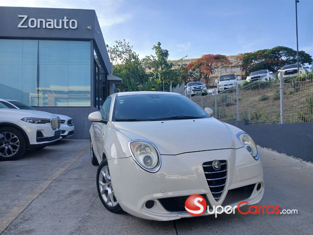 2013 Alfa Romeo Mito