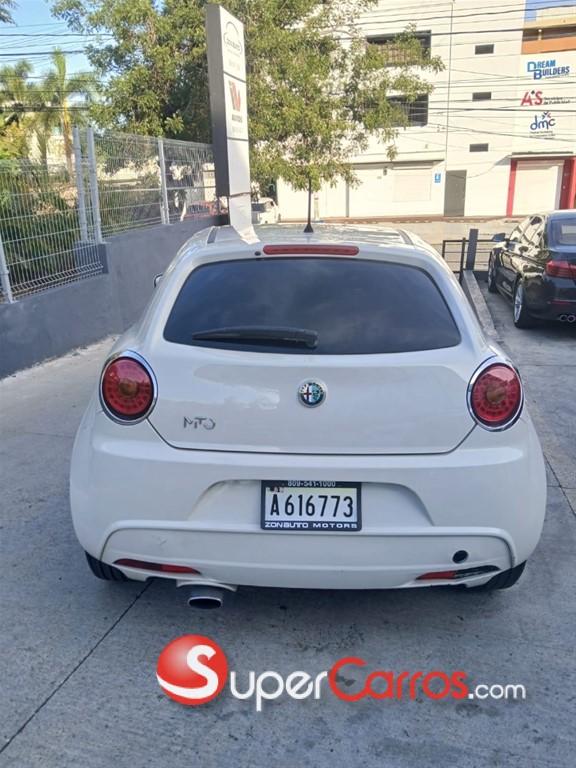 2013 Alfa Romeo Mito — foto 5 / 9