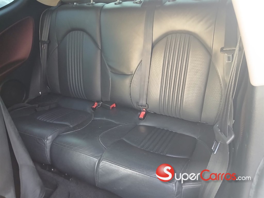 2013 Alfa Romeo Mito — foto 7 / 9