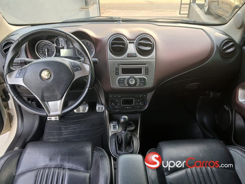 2013 Alfa Romeo Mito — foto 8 / 9