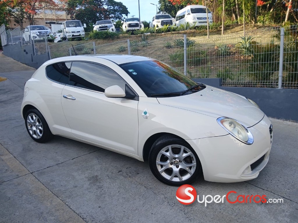 2013 Alfa Romeo Mito — foto 9 / 9
