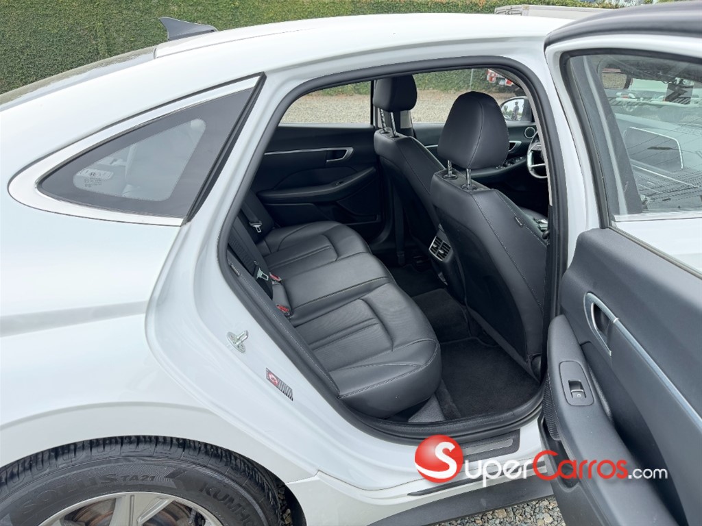 2020 Hyundai Sonata DN8 — foto 7 / 9