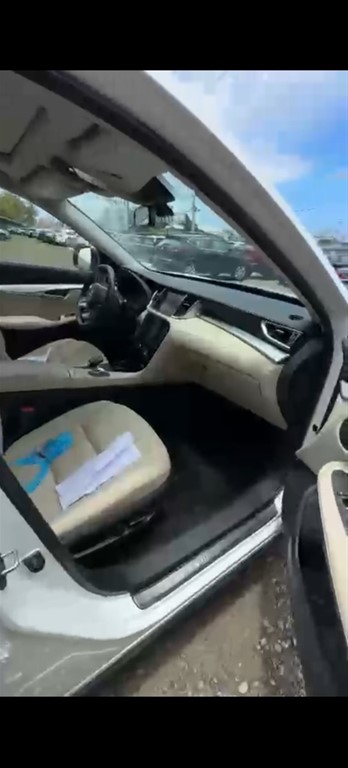 2020 Infiniti QX-50 Essential — foto 11 / 12