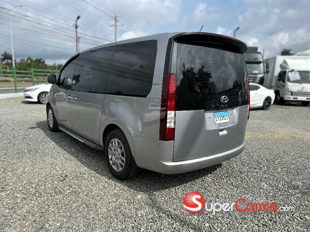 2022 Hyundai Staria — foto 4 / 12